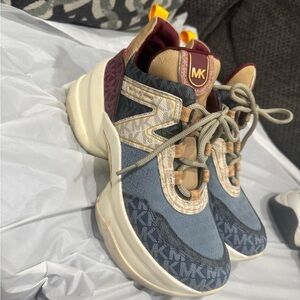 Michael Kors Burgundy and Tan Sneakers platforms size 9 women chunky designer